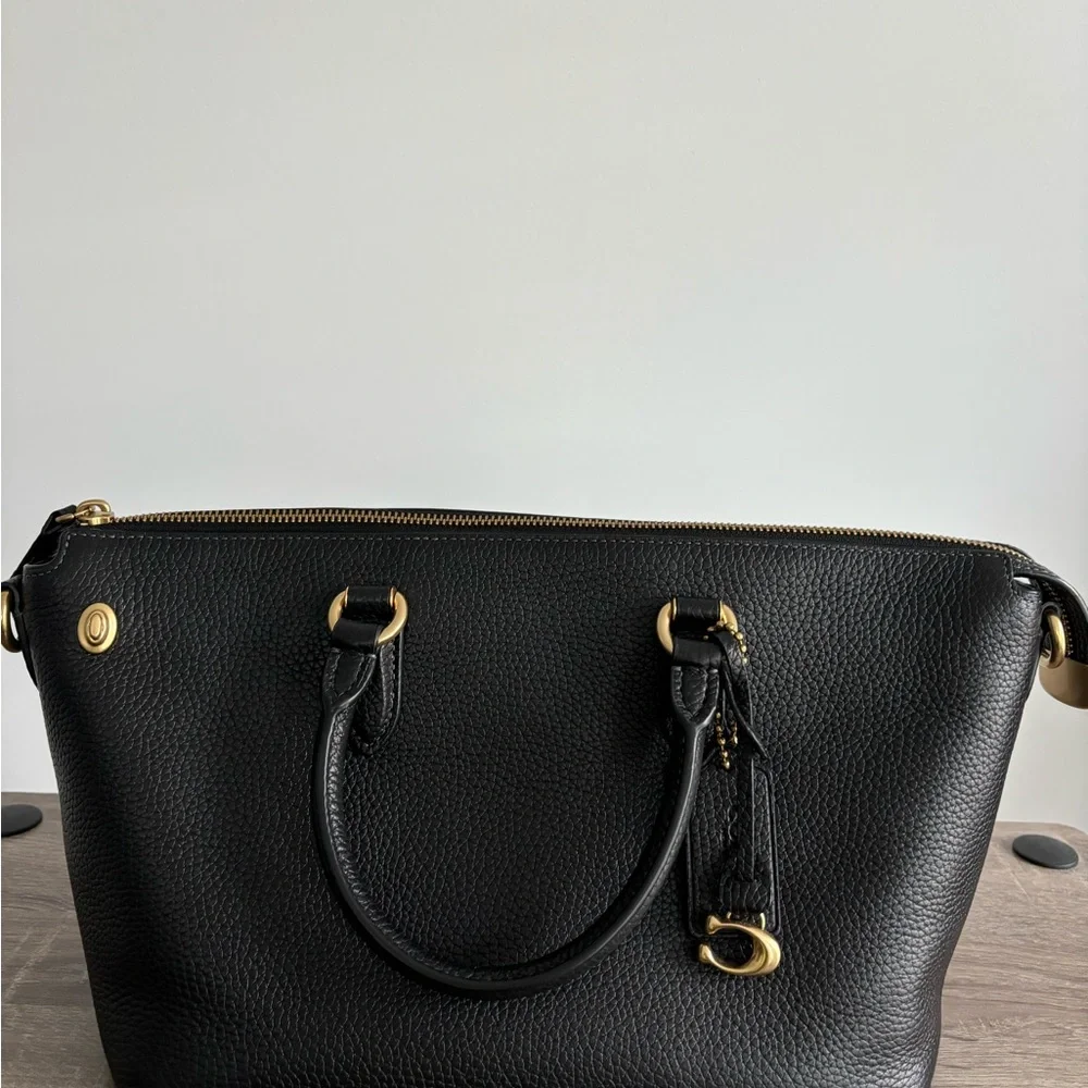 Coach Cara Satchel - Picture 2 of 9